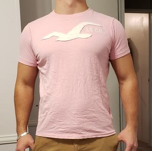 Pink 👕 Hollister shirt 👕